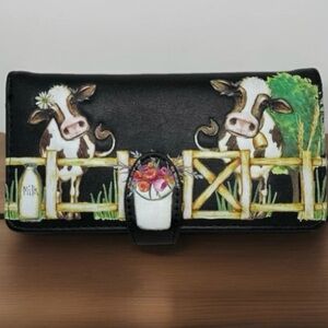 Shag Wear Farm Scene Wallet